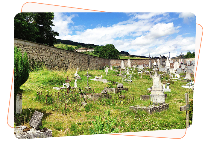 Cimetière à l'abandon